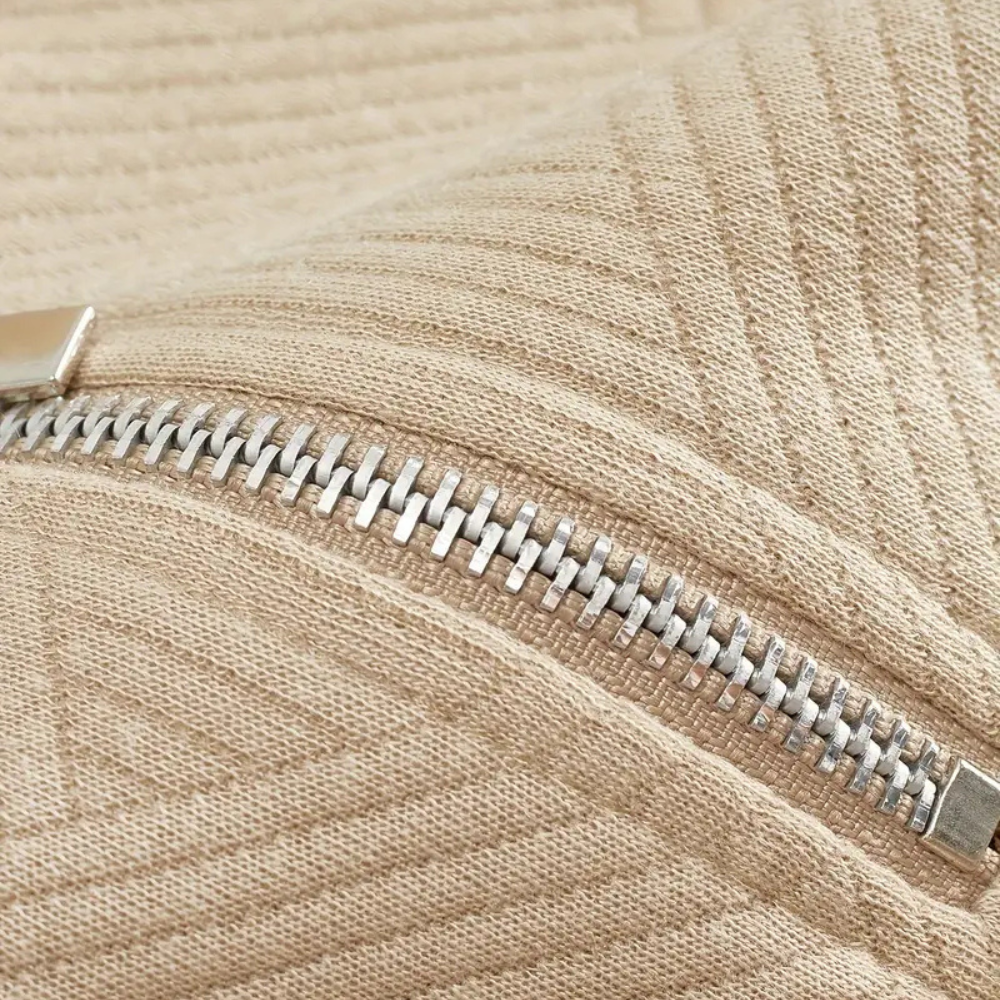 Montivre | Textured Zip-sweater